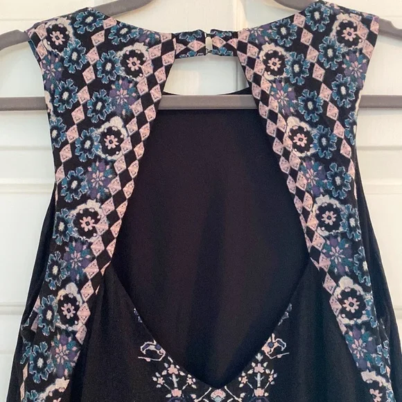 Ecote Urban Outfitters BoHo Style Shift Dress Keyhole Back size M - Picture 5 of 6